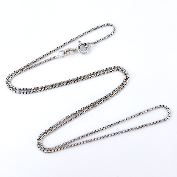 Vintage Italy Sterling Silver 925 1mm Box Chain Necklace 18” - Picture 1 of 3